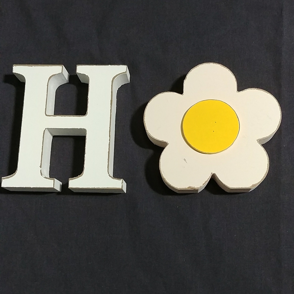 'HOME' Sign - Picture 2 of 9